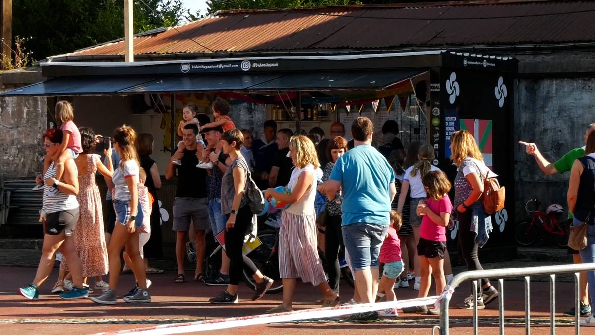 Bidaniarrak ere festarako prest