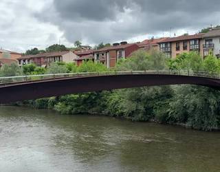 Villabona eta Zizurkil lotzen dituen oinezkoen zubia udazkenean berrituko dute