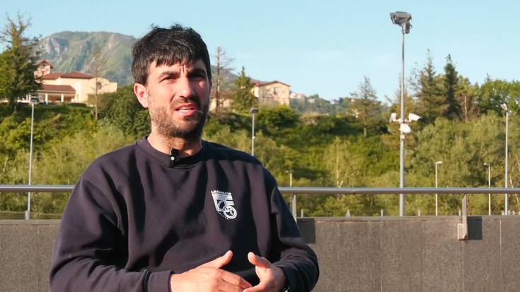 Ibai Valverde Laubururen bigarren entrenatzailea izango da
