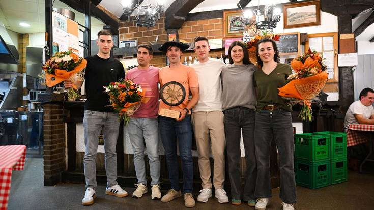 Tourreko lehen euskaldunari omenaldia Urkamendi Elkartean