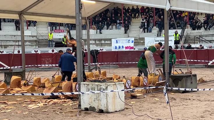 Zalduak irabazi du aizkora desafioa