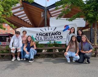 "Gazteon Anoeta" aurkeztu dute DBH3ko ikasleek: gazteek gazteentzat sortutako udako aisialdi eskaintza