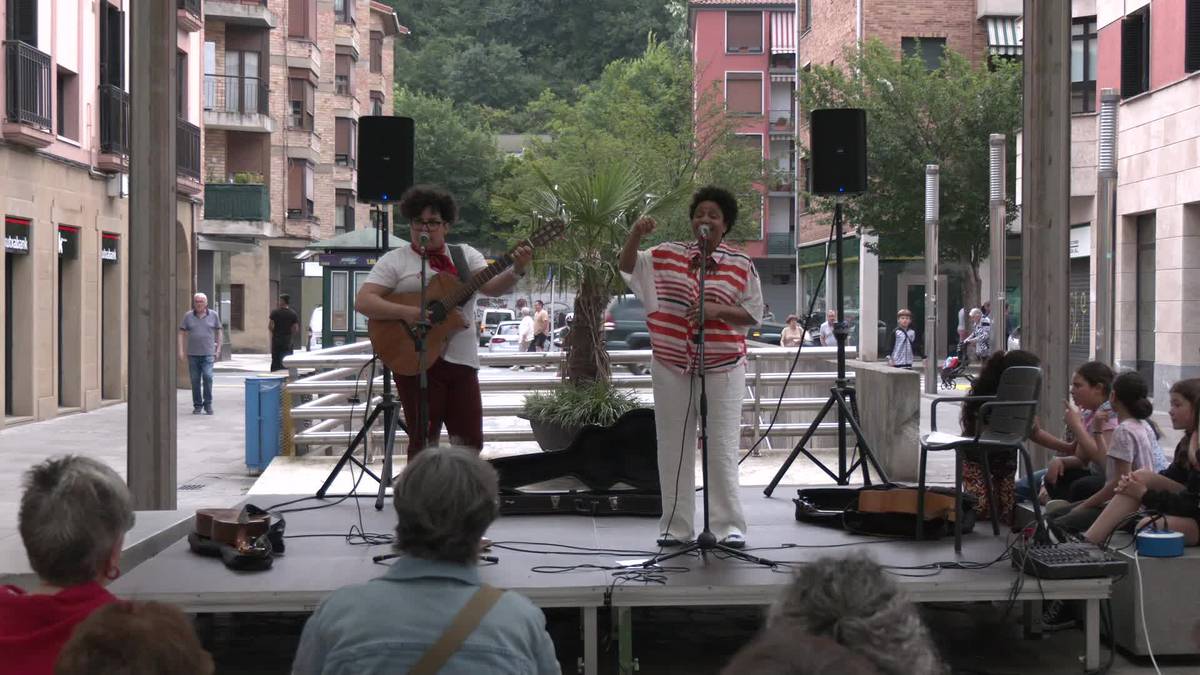 Aniztasun Kulturalaren Nazioarteko Eguna: Duo Jade