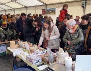 Ehun postutik gora jarriko dira Tolosako gabonetako azoka berezian